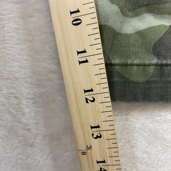 Old Navy Youth boys camo cargo shorts size 14 - Picture 8 of 9